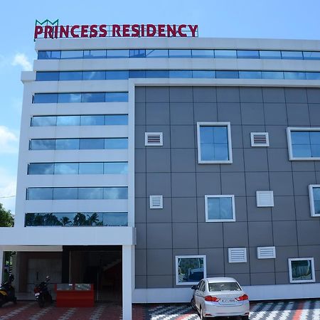 Princess Residency Nedumbassery Εξωτερικό φωτογραφία